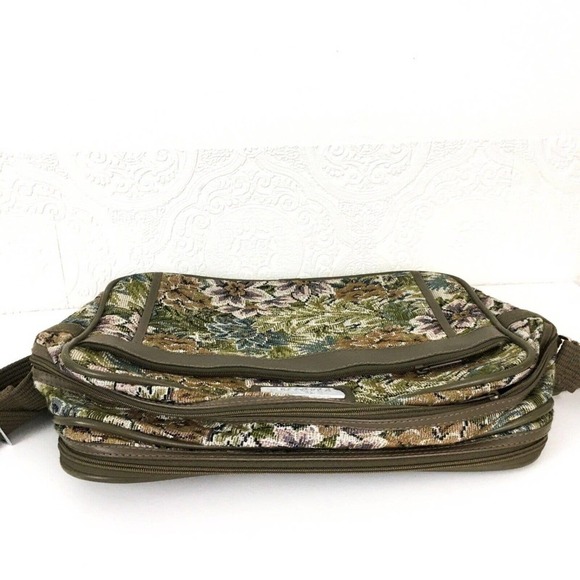 Vintage 80s Jordache floral tapestry carpet bag carry on luggage weekender - Picture 4 of 11